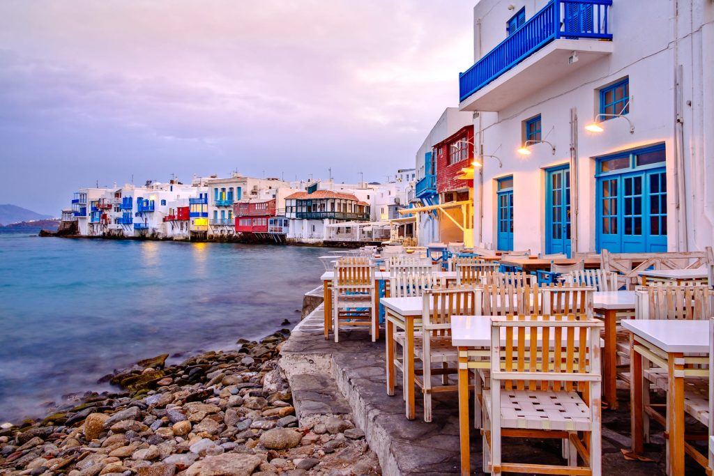 Grece-Mykonos-©MartinM303-iStock-