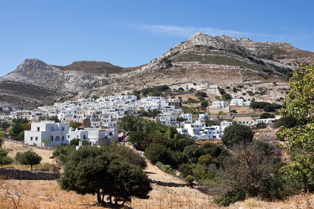 Grèce Naxos village de Apeiranthos ©ella_db – iStock-878879678
