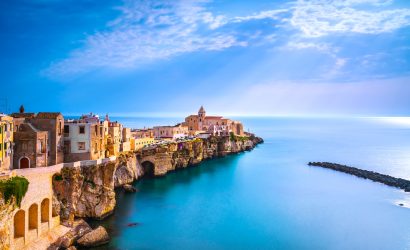 Les-Pouilles-Veste-Gargano-©StevanZZiStock-959099422.jpg