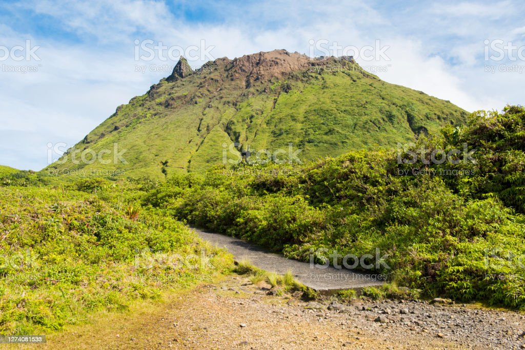guadeloupe La Soufriere istockphoto-1274081533-1024×1024