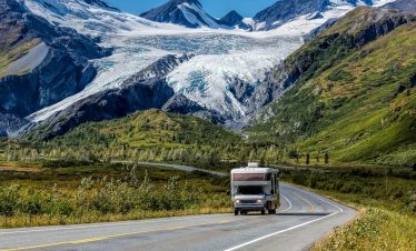 Alaska, Worthington Glacier visible depuis Richardson Highway ©RobsonAbbott, iStock