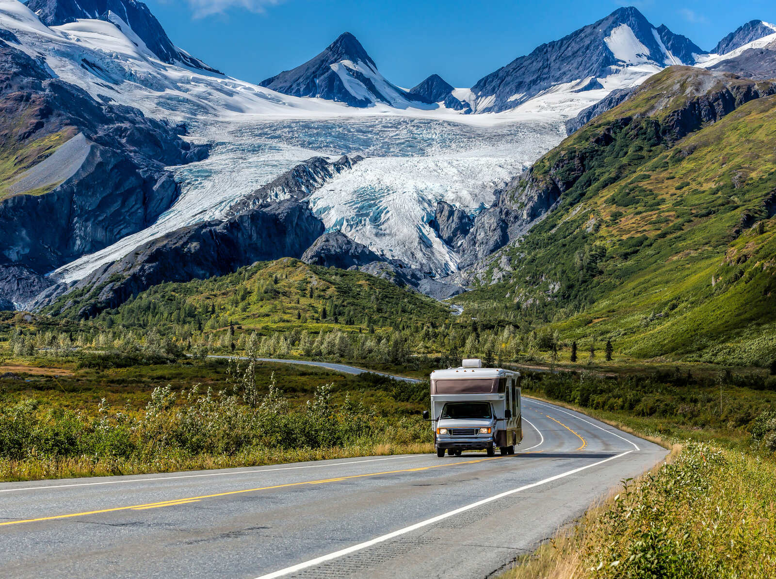 Alaska, Worthington Glacier visible depuis Richardson Highway ©RobsonAbbott, iStock