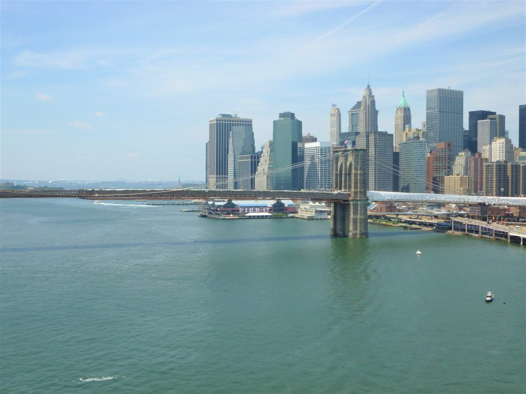 Brooklyn-Bridge-New-York-©Annie-scaled.jpg