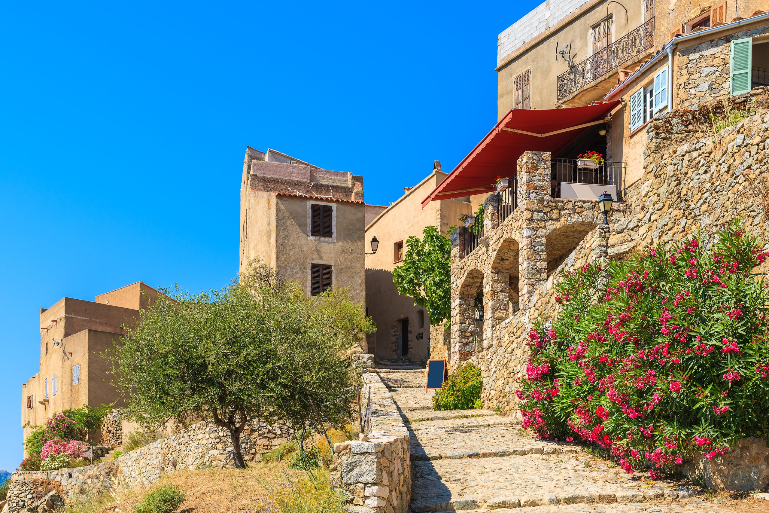 orse village de Sant Antonino ©pkazmierczakiStock