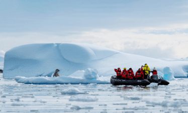 CiervaCove-Antarticque-Ponant-©Guillaume-Sinquin